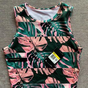 Nike Sport Top Dry Fit Size Small